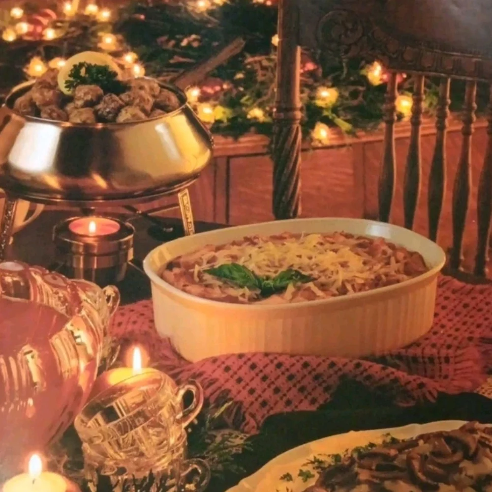 90s Cozy Vintage Christmas Hardcover Book Country Style Holiday Recipes & Crafts
